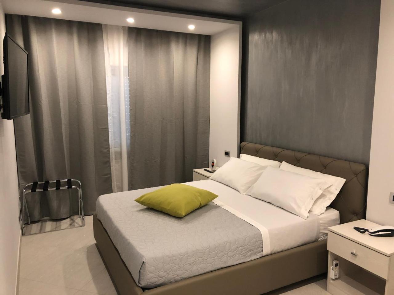 B&B Rossini Luxury Rende Buitenkant foto