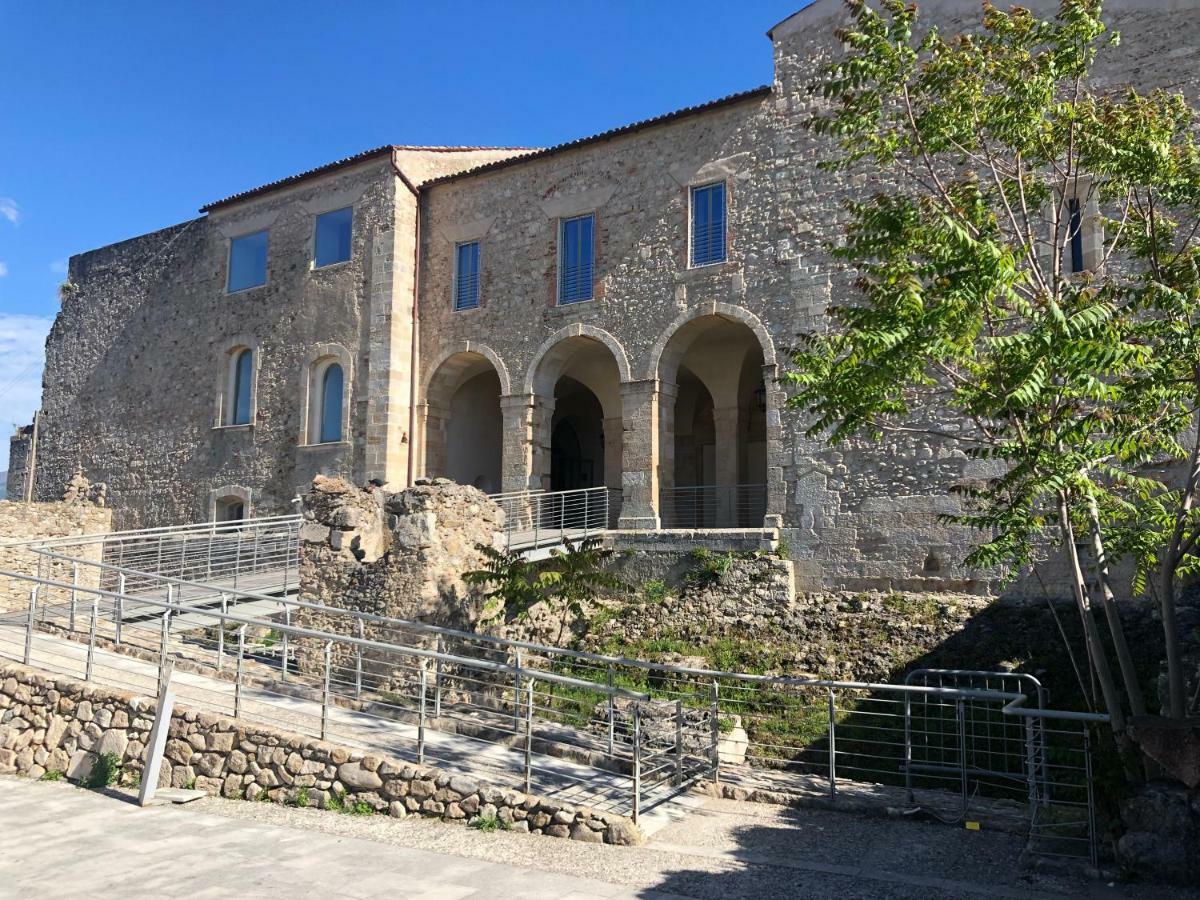 B&B Rossini Luxury Rende Buitenkant foto